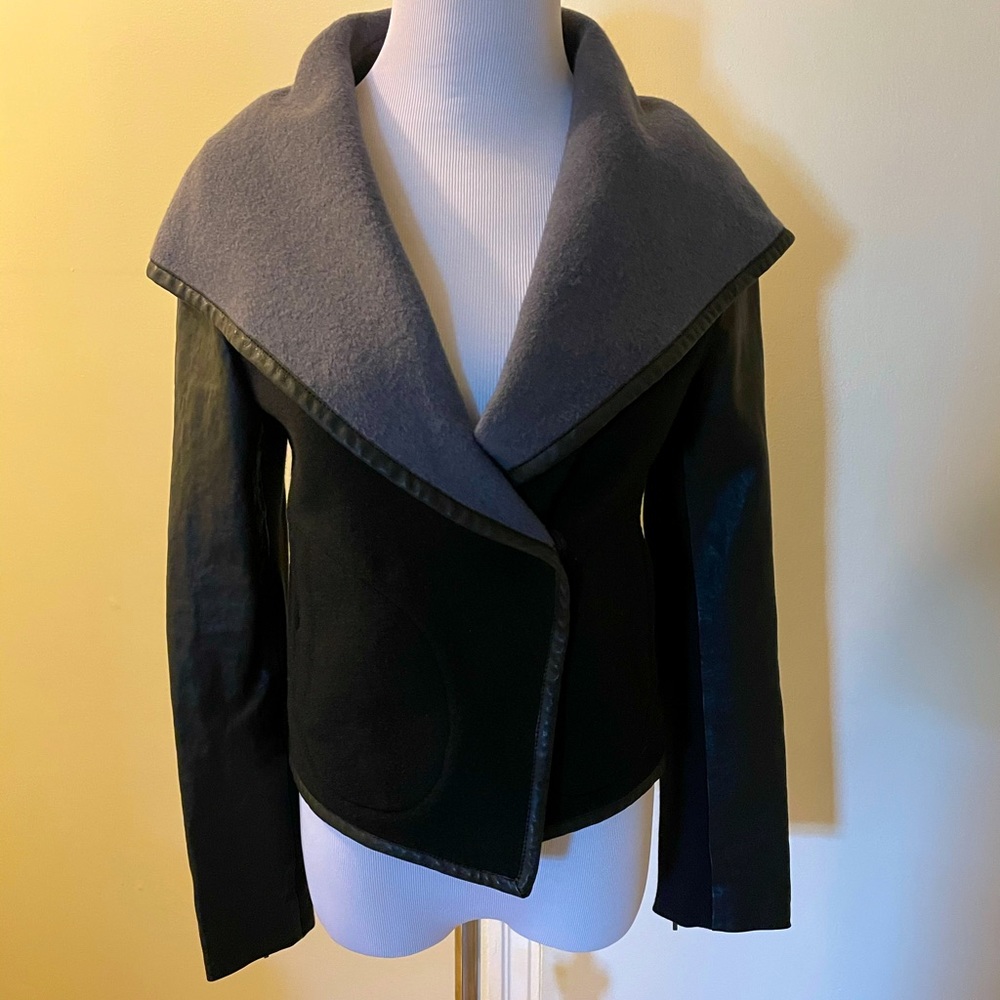 Gorgeous Gar-De Leather and wool jacket